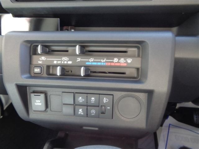 DAIHATSU HIJET truck 2025