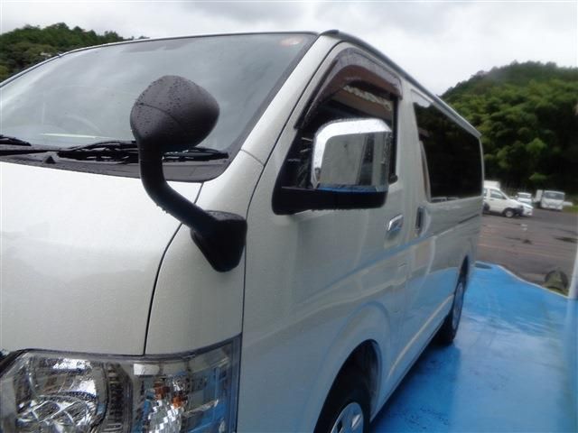 TOYOTA HIACE van 2WD 2025