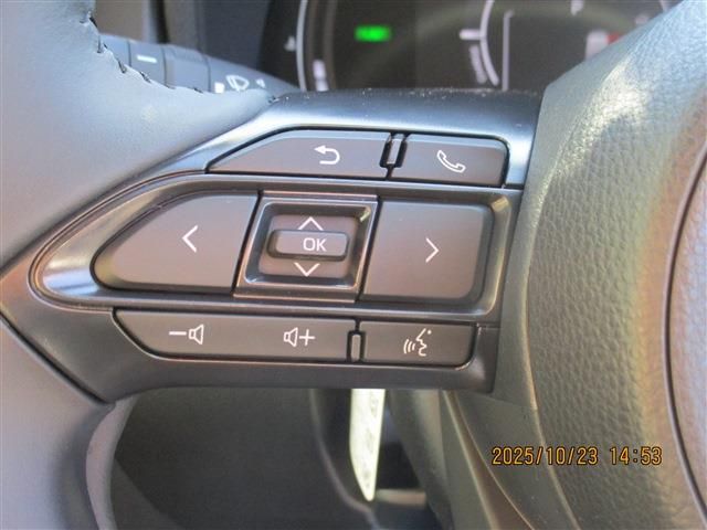 TOYOTA SIENTA HYBRID 2025