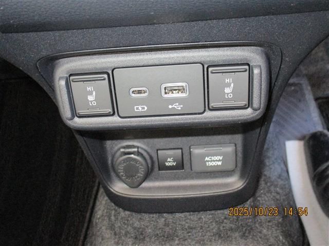 TOYOTA SIENTA HYBRID 2025