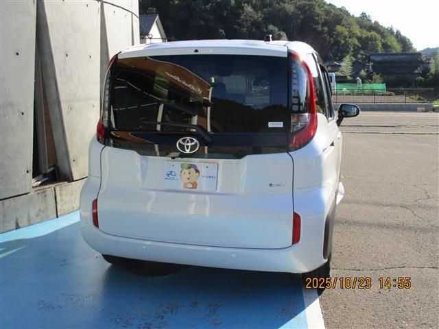 TOYOTA SIENTA HYBRID 2025