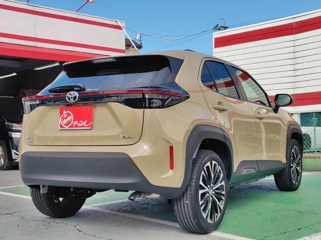 TOYOTA YARIS CROSS HYBRID 2025