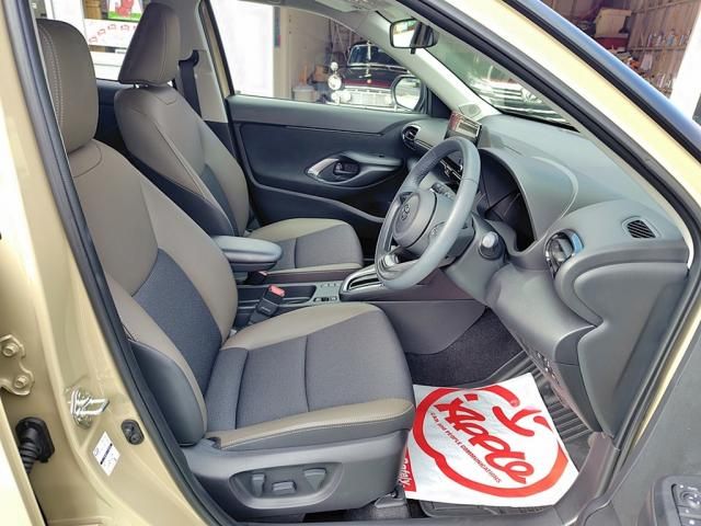 TOYOTA YARIS CROSS HYBRID 2025