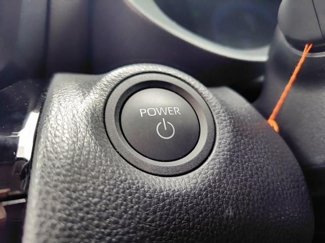 TOYOTA YARIS CROSS HYBRID 2025