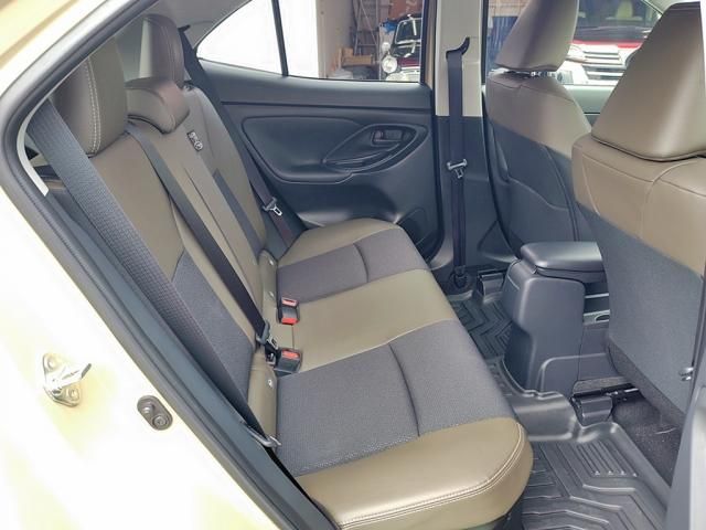 TOYOTA YARIS CROSS HYBRID 2025