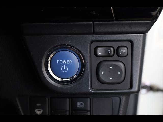 TOYOTA COROLLA FIELDER HYBRID 2017