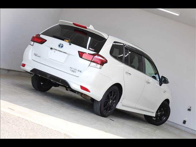 TOYOTA COROLLA FIELDER HYBRID 2017