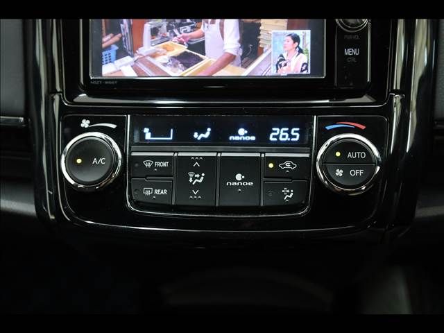 TOYOTA COROLLA FIELDER HYBRID 2017