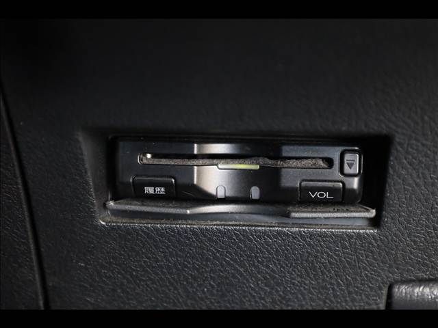 TOYOTA COROLLA FIELDER HYBRID 2017