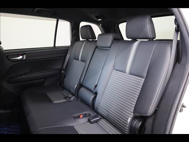 TOYOTA COROLLA FIELDER HYBRID 2017