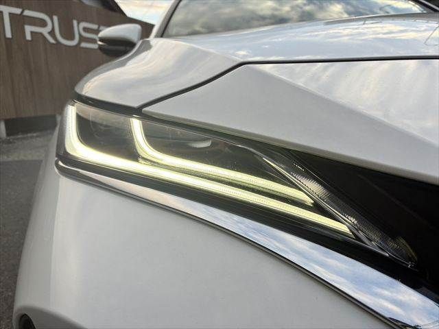 TOYOTA HARRIER HYBRID 2020