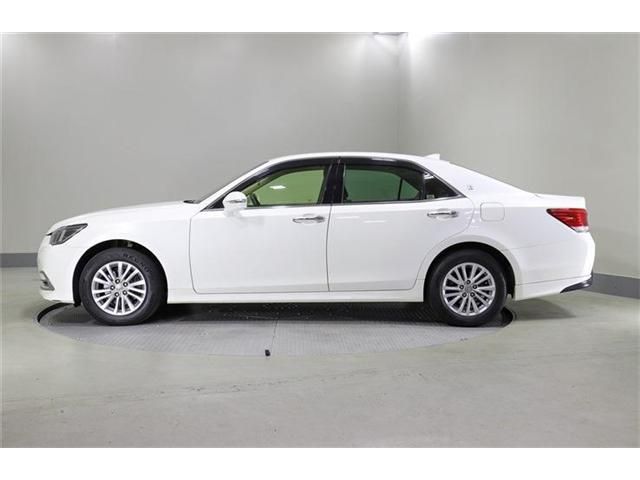 TOYOTA CROWN sedan 4WD 2016