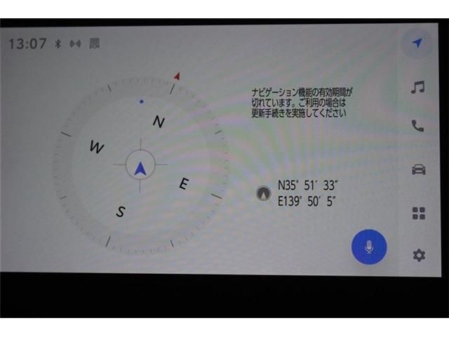 TOYOTA VOXY HYBRID 2022