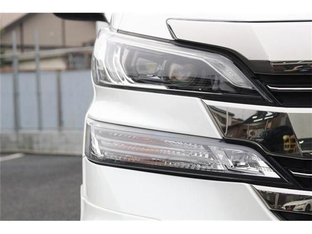 TOYOTA VELLFIRE  HYBRID 4WD 2015