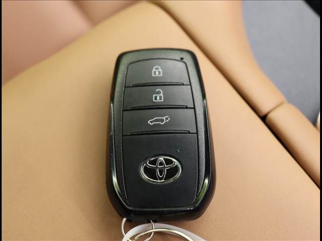 TOYOTA CROWN SPORT 2023