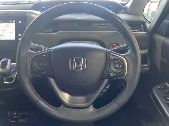 HONDA FREED HYBRID 2017