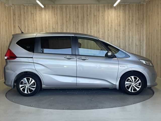 HONDA FREED HYBRID 2017