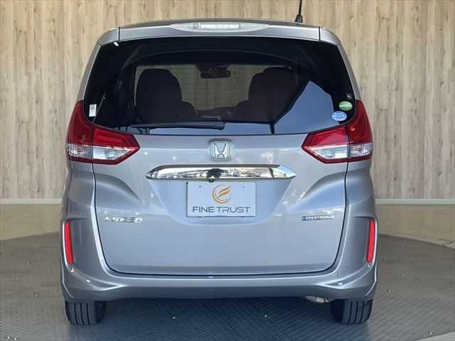 HONDA FREED HYBRID 2017