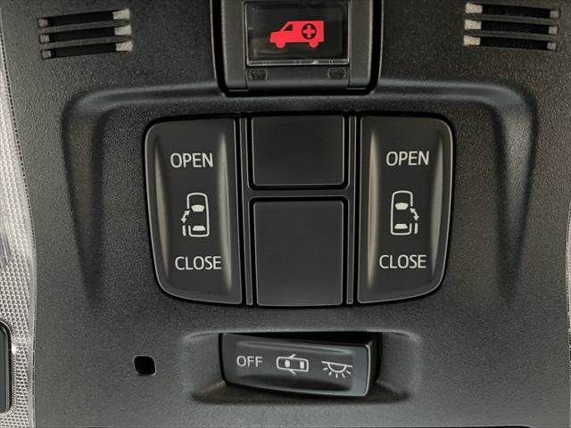 TOYOTA VELLFIRE 2018