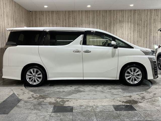 TOYOTA VELLFIRE 2018