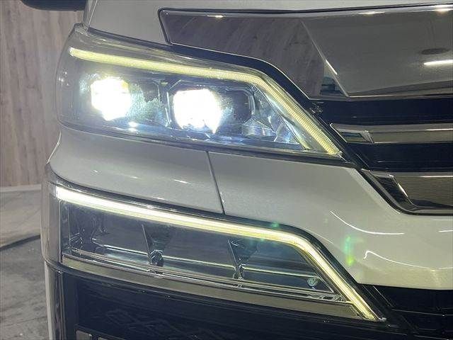 TOYOTA VELLFIRE 2018