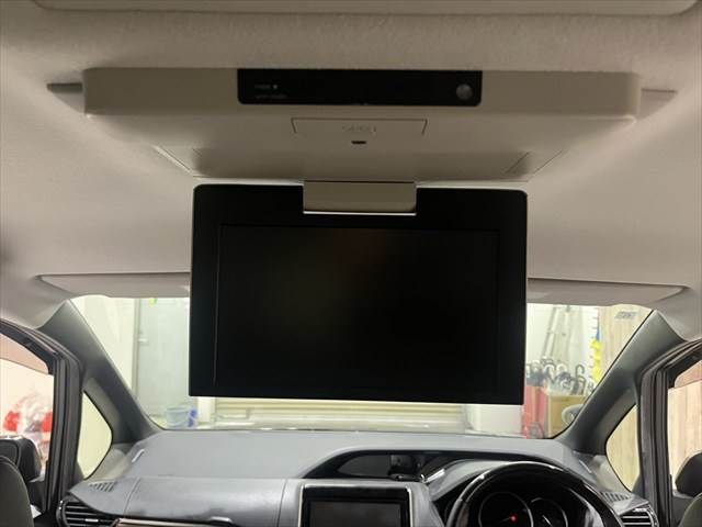 TOYOTA ESQUIRE HYBRID 2015