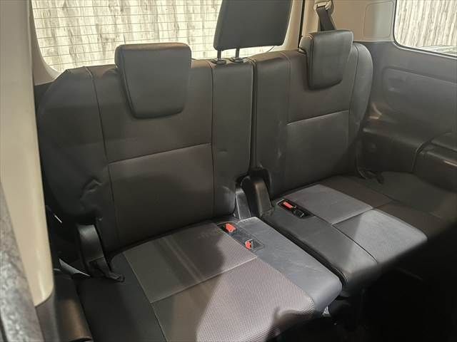 TOYOTA ESQUIRE HYBRID 2015