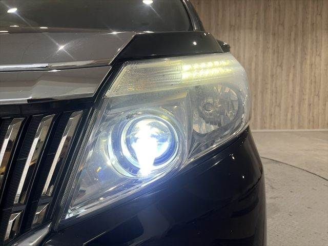 TOYOTA ESQUIRE HYBRID 2015