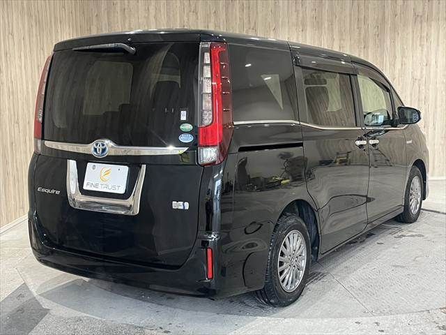 TOYOTA ESQUIRE HYBRID 2015