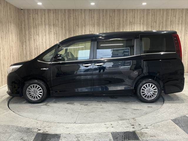 TOYOTA ESQUIRE HYBRID 2015