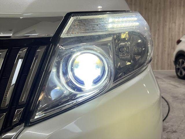 TOYOTA ESQUIRE HYBRID 2014