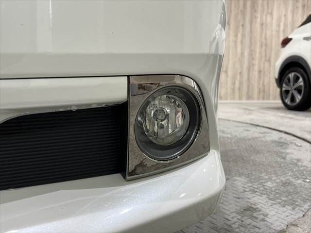 TOYOTA ESQUIRE HYBRID 2014