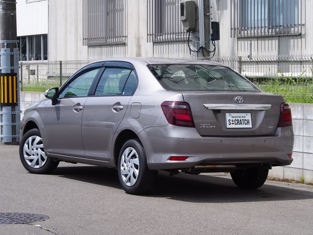 TOYOTA COROLLA AXIO 4WD 2023