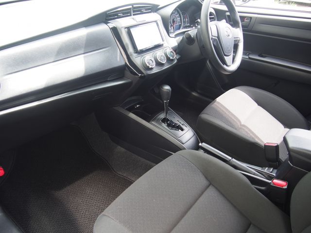 TOYOTA COROLLA AXIO 4WD 2023