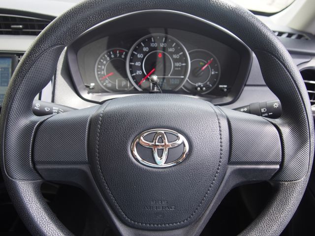 TOYOTA COROLLA AXIO 4WD 2023