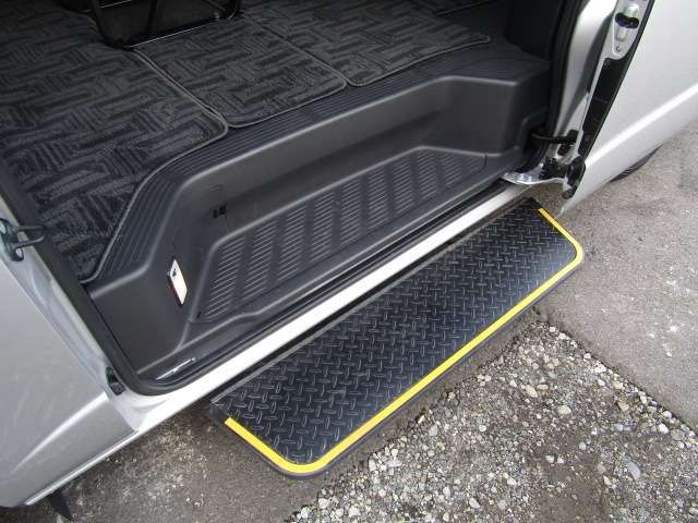 TOYOTA HIACE wagon 4WD 2024