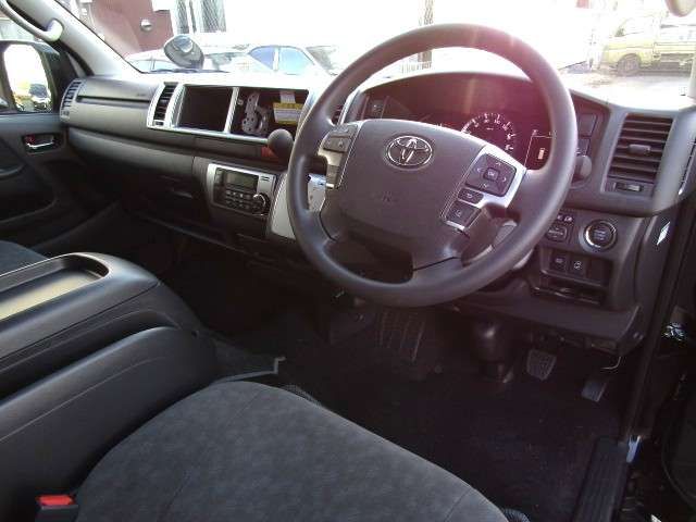 TOYOTA HIACE wagon 4WD 2025