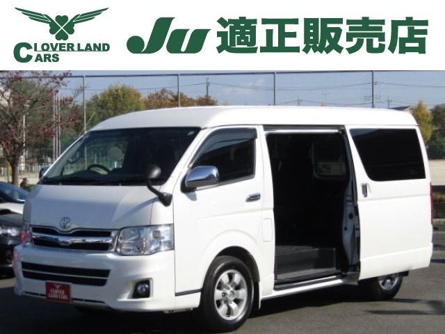 TOYOTA HIACE wagon 2011
