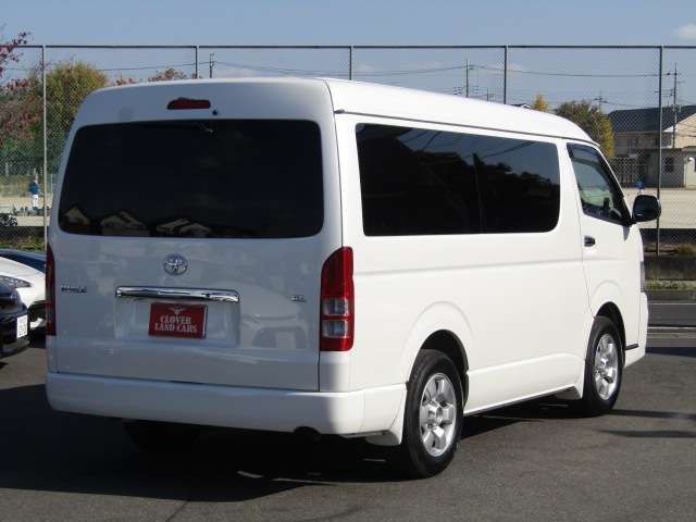 TOYOTA HIACE wagon 2011