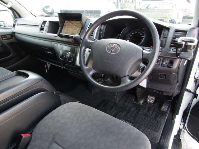 TOYOTA HIACE wagon 2011