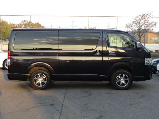 TOYOTA HIACE van 4WD 2022