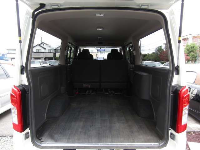 NISSAN NV350 CARAVAN 2021