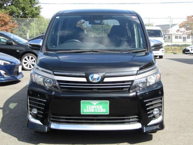 TOYOTA VOXY HYBRID 2016