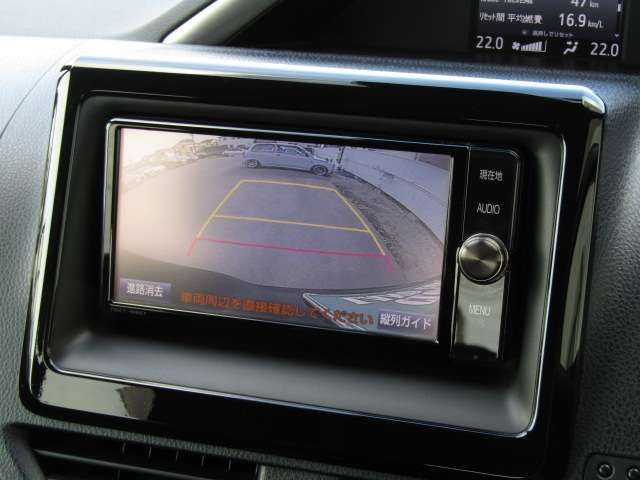 TOYOTA VOXY HYBRID 2016