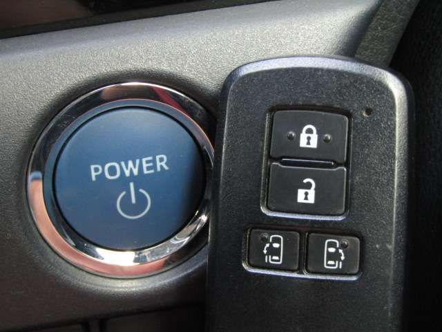 TOYOTA VOXY HYBRID 2016