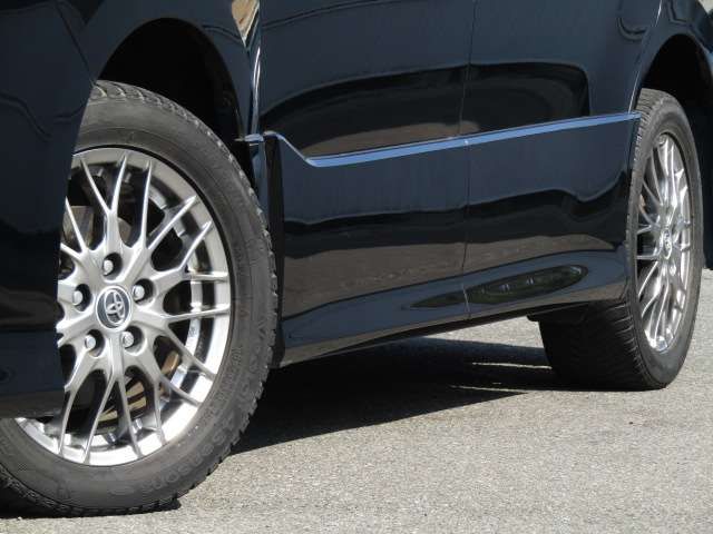 TOYOTA VOXY HYBRID 2016