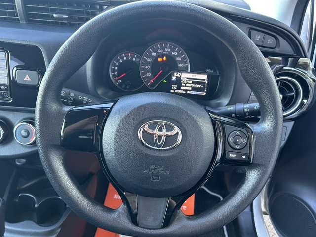 TOYOTA VITZ 2019