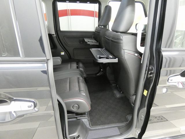 SUZUKI Spacia custom 4WD 2024