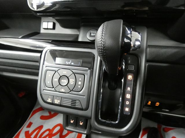 SUZUKI Spacia custom 4WD 2024