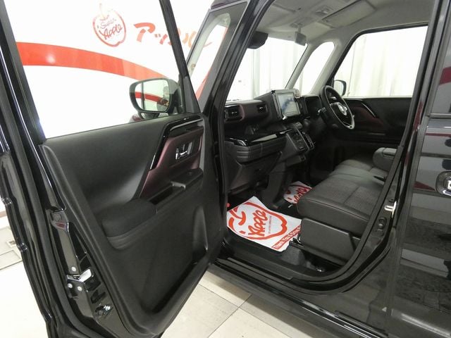 SUZUKI Spacia custom 4WD 2024